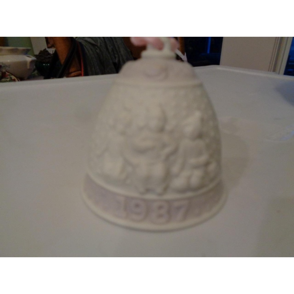 Lladro Christmas Bell Ornament 1987 Ceramic Porcelain Collectible